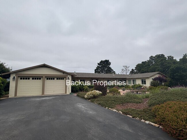 Primary Photo - Stunning three bedroom home in picturesque...
