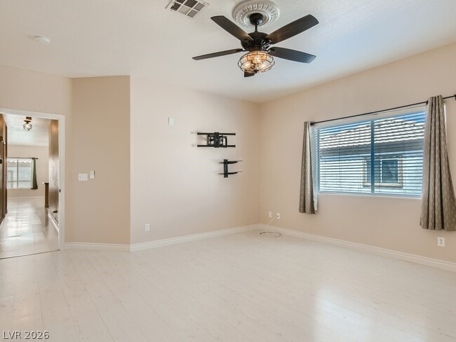 Building Photo - 6905 Squaw Mountain Dr