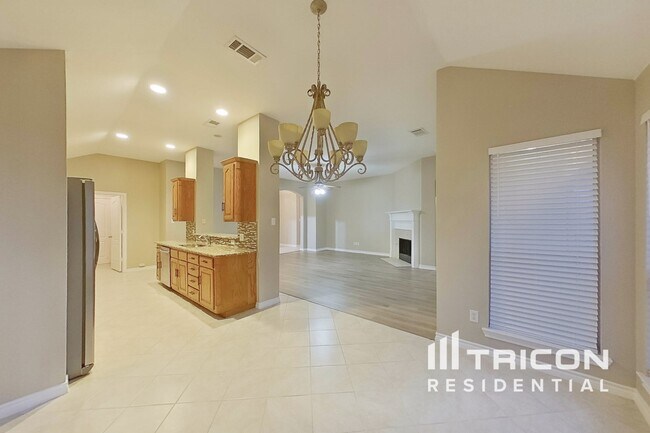 Building Photo - 1312 Pierron Dr