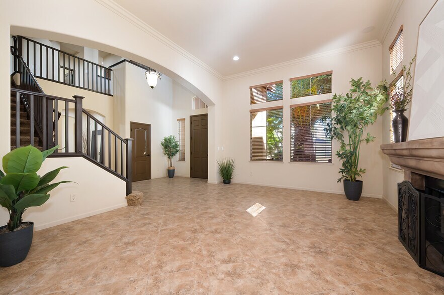 Building Photo - 8441 Briggs Dr