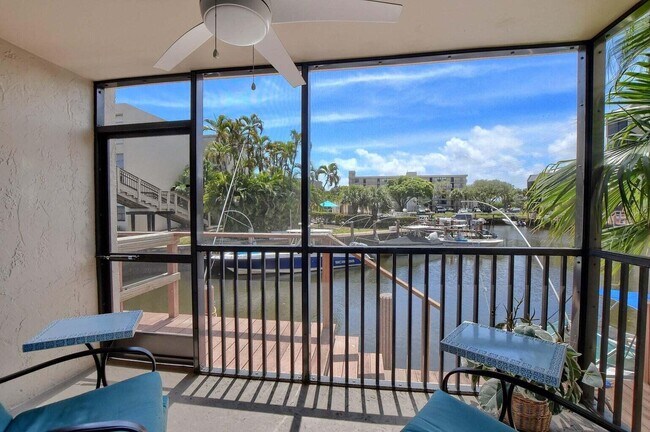 Building Photo - 3 Royal Palm Way