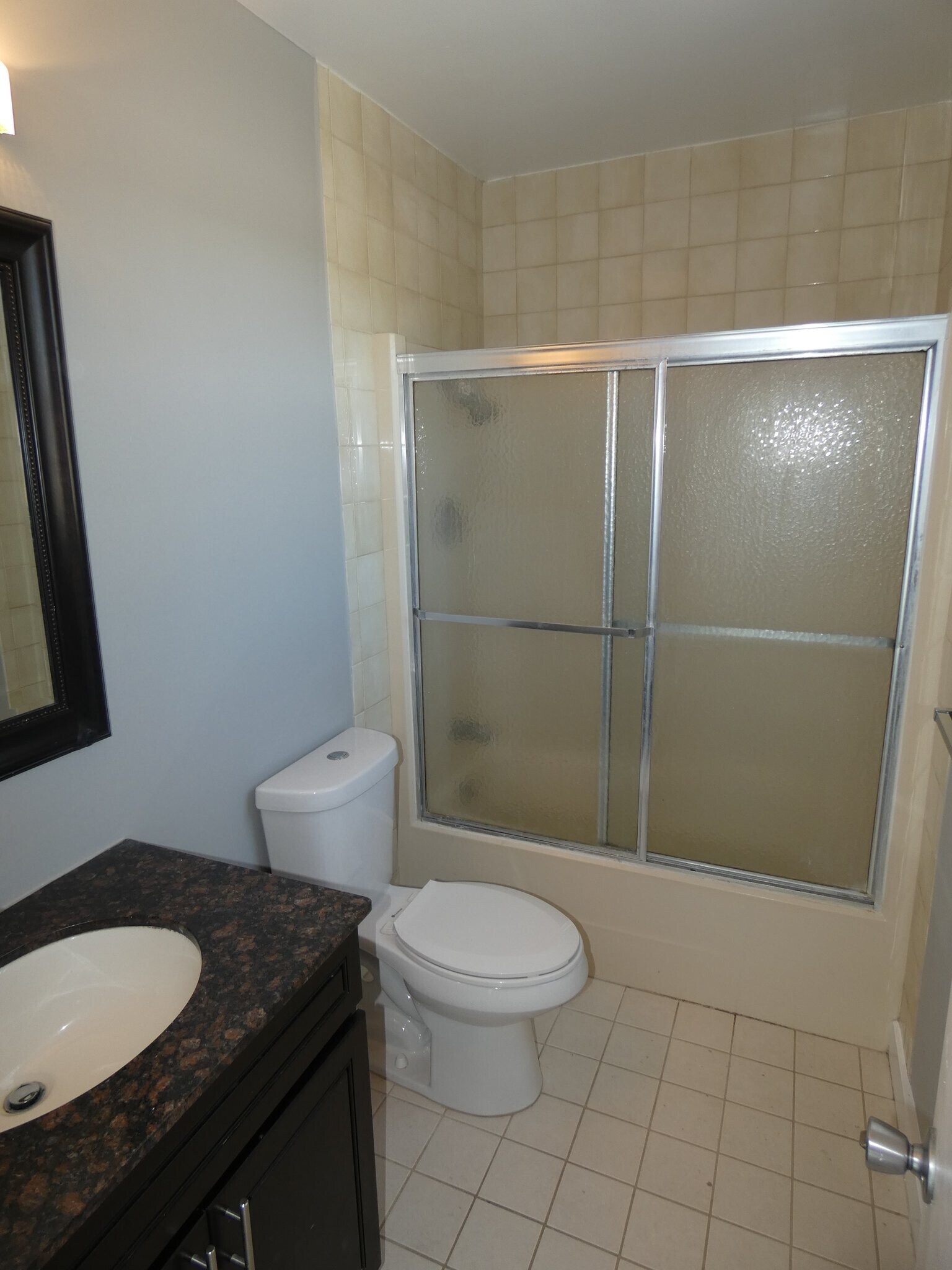 Building Photo - 14212 NE 4th Ave