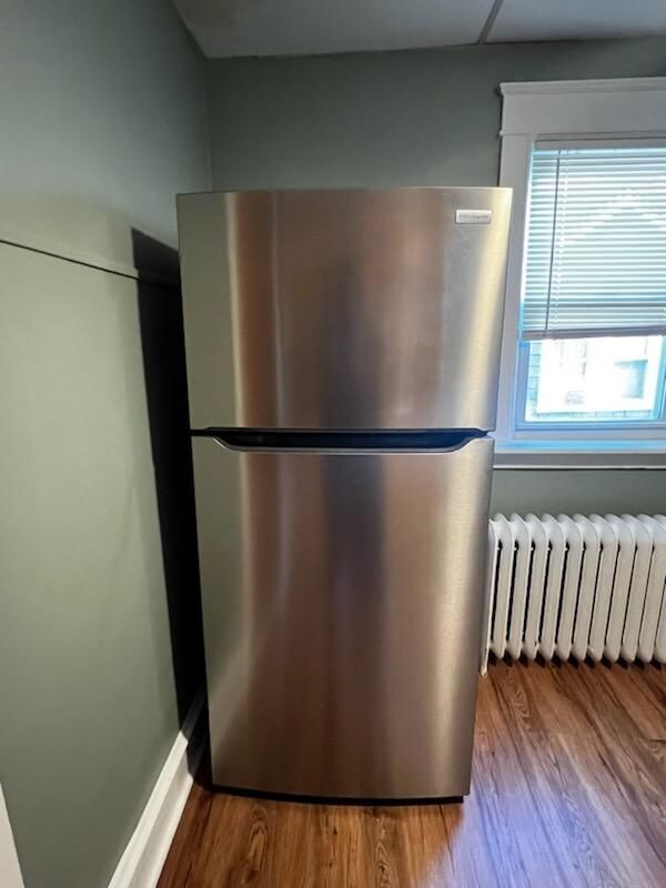 Building Photo - 222 Lewis Ave