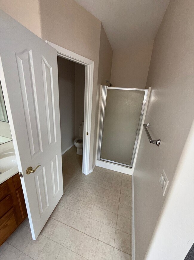 Building Photo - 6794 W Del Mar Ln