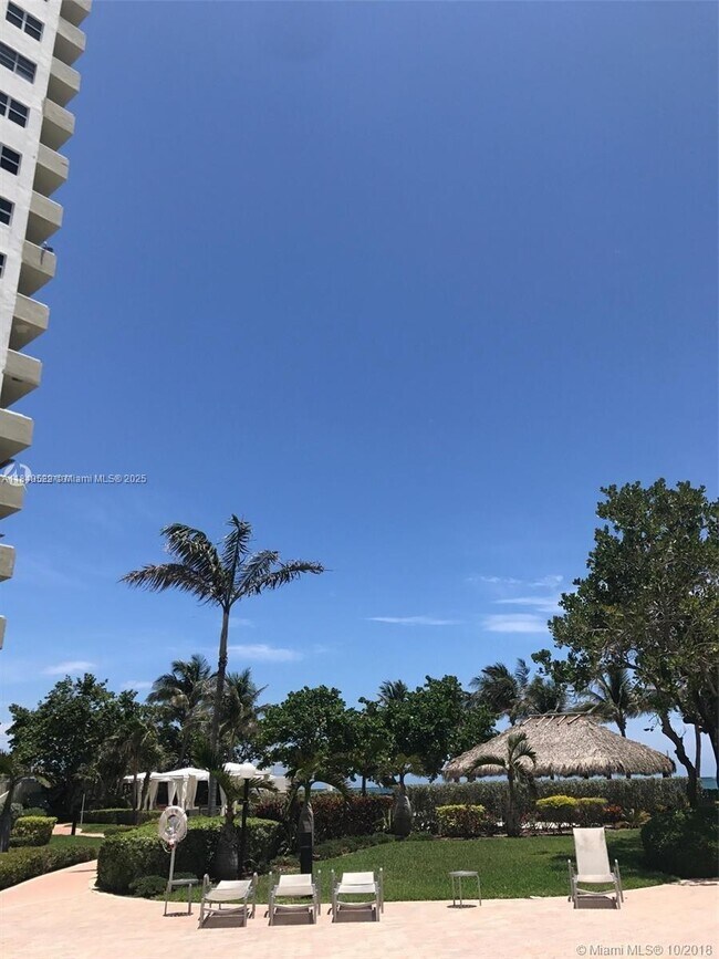 Building Photo - 3001 S Ocean Dr