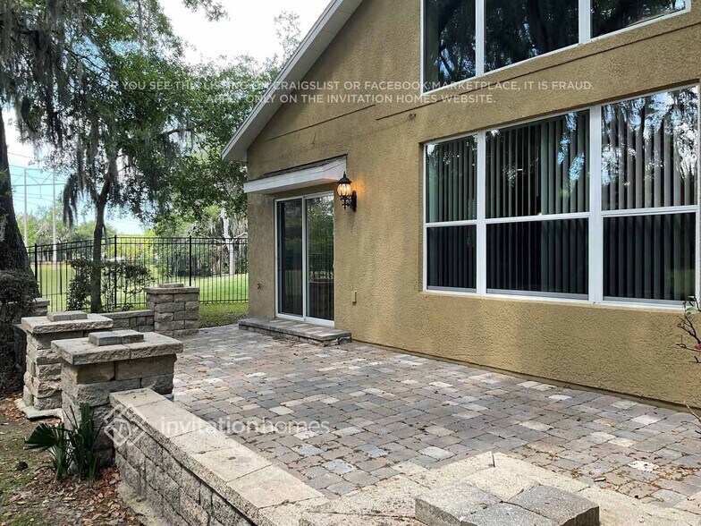 Building Photo - 15846 Starling Water Dr