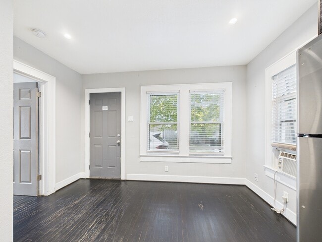 Building Photo - 607 Enid St