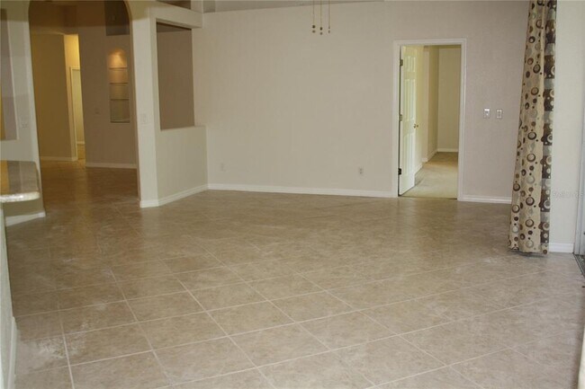 Building Photo - 9115 Pinebreeze Dr