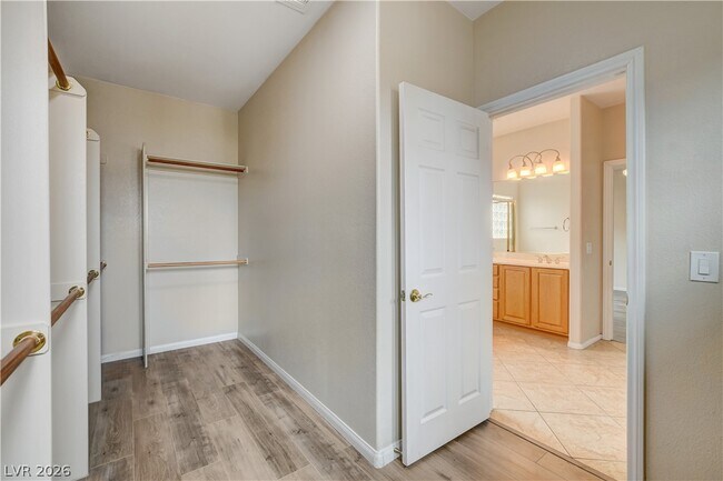 Building Photo - 10474 Howling Coyote Ave