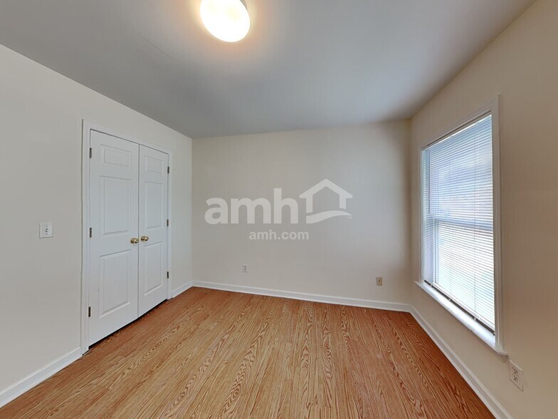 Building Photo - 6486 Stonelake Pl SW