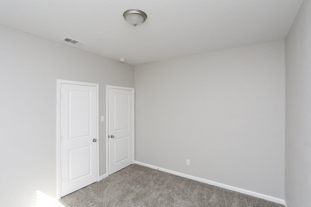 Building Photo - 7015 London Fog Dr