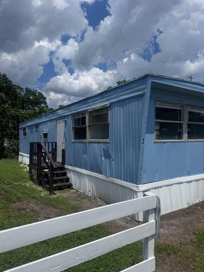 Building Photo - 1707 Reynolds Rd