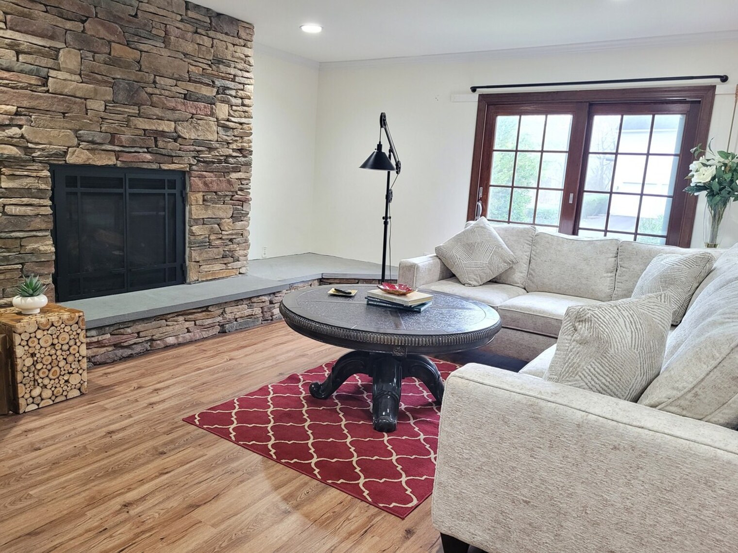Building Photo - 8403 Woodford Ct