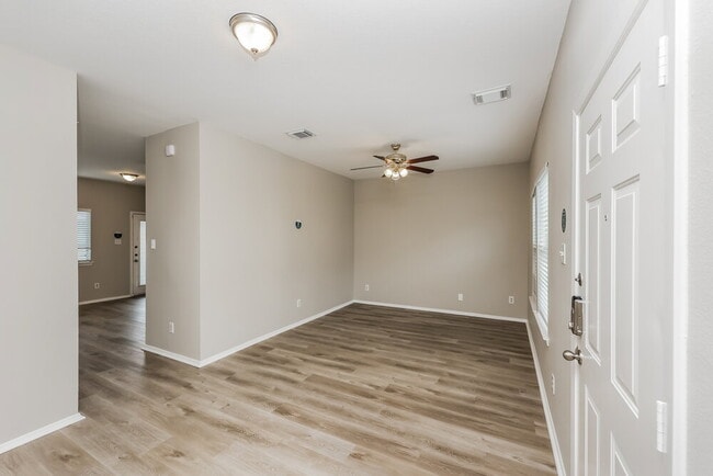 Building Photo - 20627 Sycamore Crest Ln