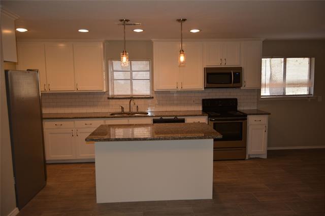 Building Photo - 4611 Rockland Dr