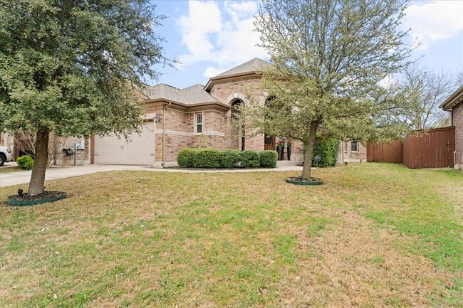 Building Photo - 916 Easton Dr