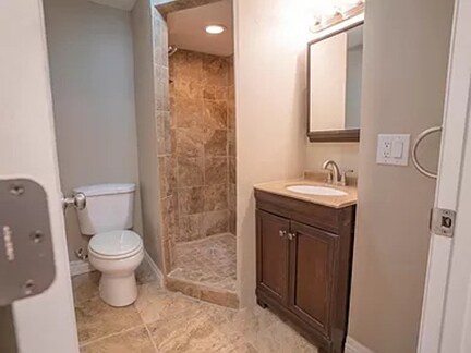 Building Photo - 2284 S 900 E