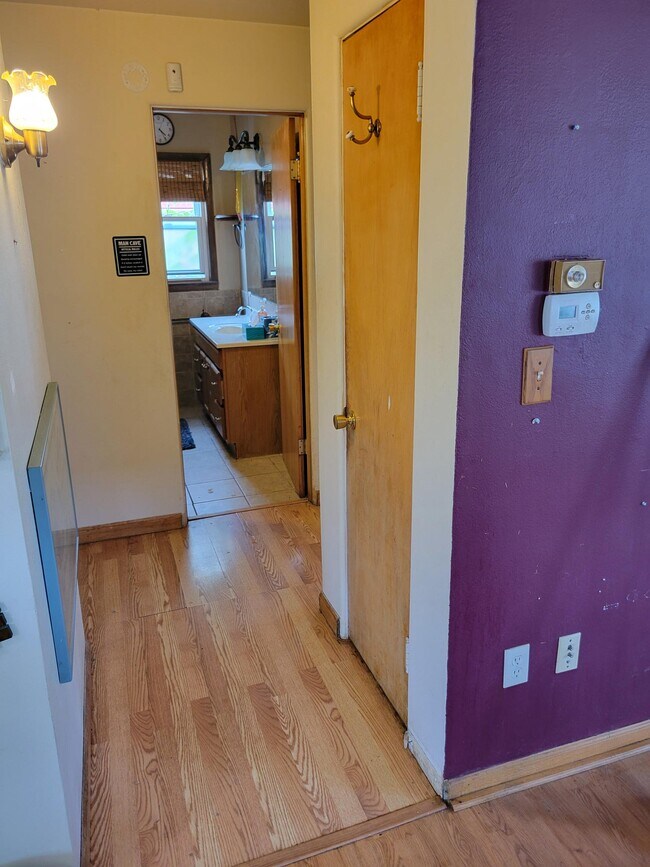 Building Photo - Kenosha House