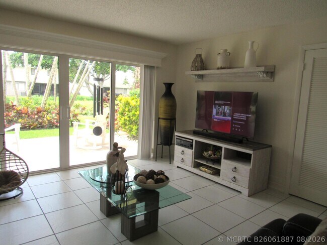 Building Photo - 5780 Fernley Dr