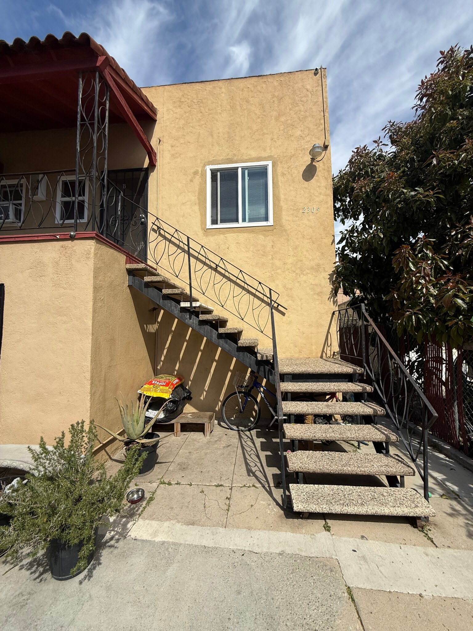 Building Photo - 2305 E Spaulding St