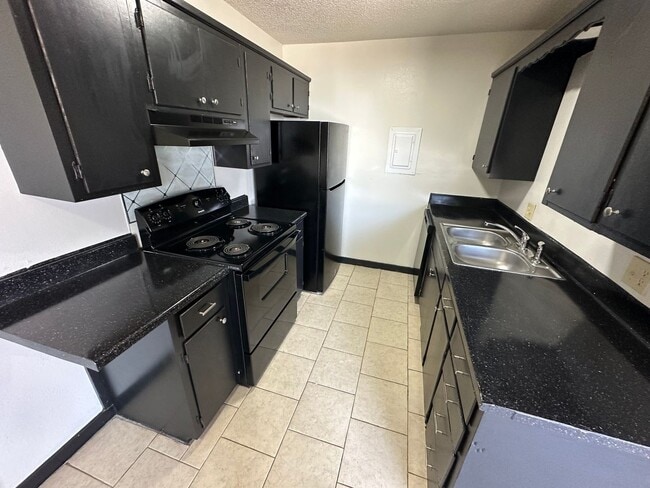 Building Photo - Bartlesville Cara Manor