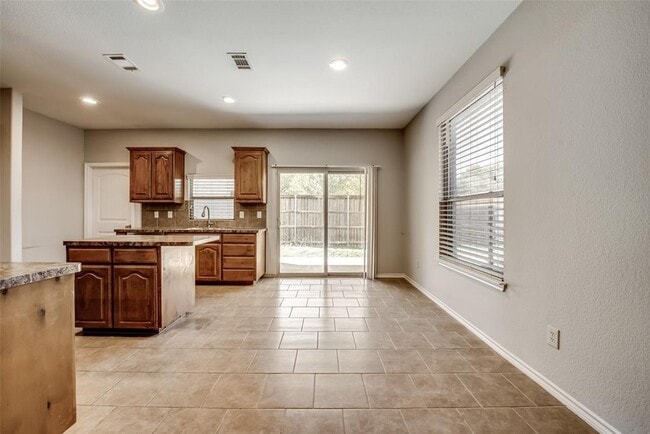Building Photo - 1217 Nora Ln