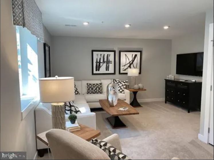 Basement/Recreation Room - 1018 Rosecroft Ln