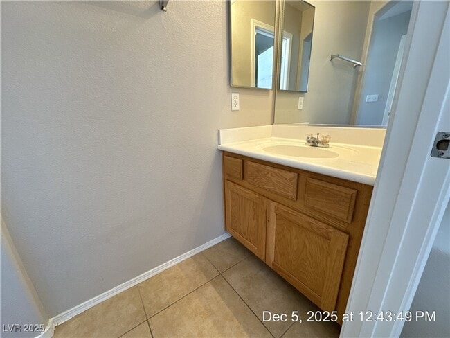 Building Photo - 75 Aldarra Canyon Ave