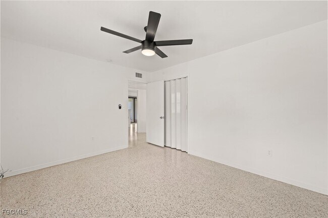 Building Photo - 1221 Turner St