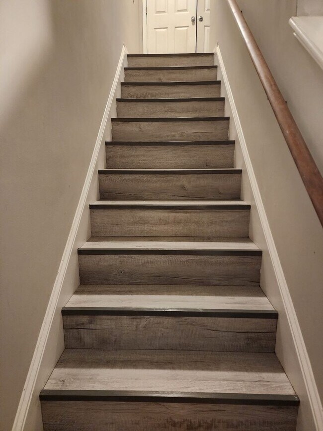 Building Photo - Coming Soon! Single Family Home Available for Rent!