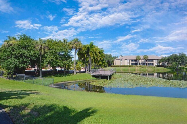 Building Photo - 10263 Gandy Blvd N