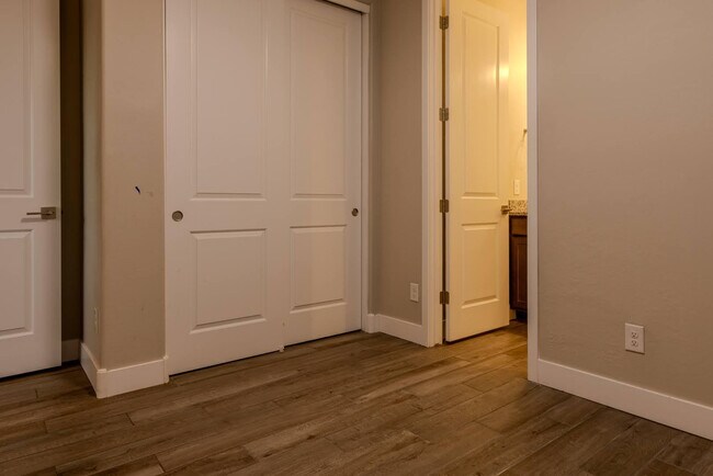 Building Photo - 9701 E Spiral Ave