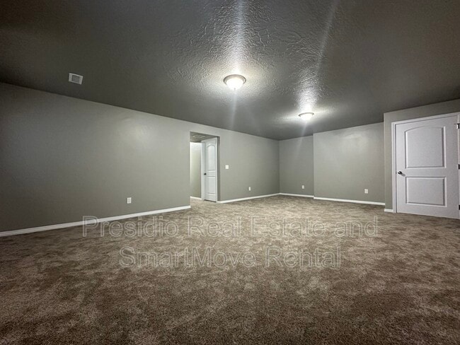 Building Photo - 10684 Wild Rice Dr