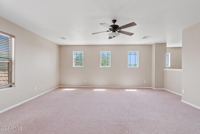 Building Photo - 15410 N 169th Ln