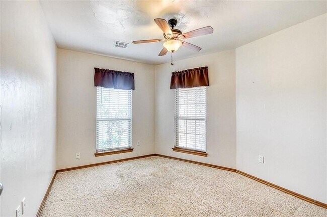 Building Photo - 1708 Meadow Run Dr