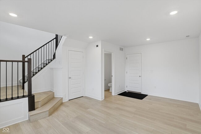 Building Photo - 4902 Gilet Dr