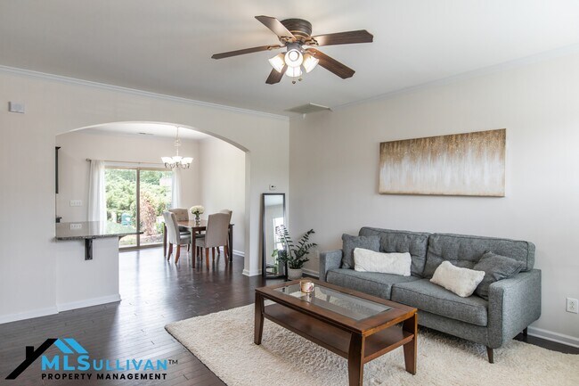 Building Photo - 108 Mt Evans Dr