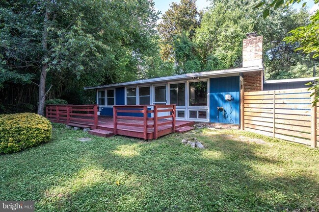 Building Photo - 2910 Pine Spring Rd