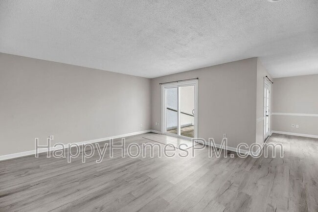 Building Photo - 51 Meander Row