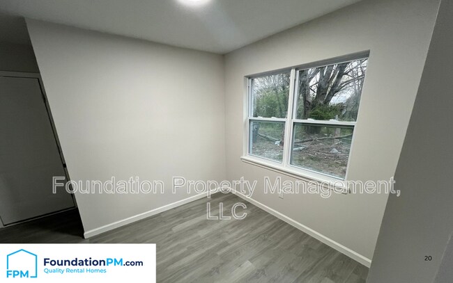 Building Photo - 4911 Shayne Cove