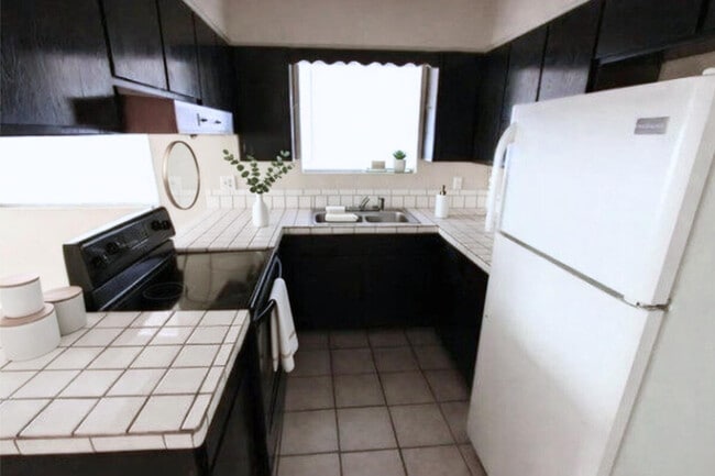 Building Photo - 409 E Fairfield St