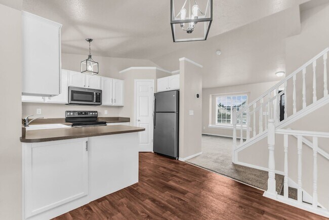 Building Photo - 126 S 300 W