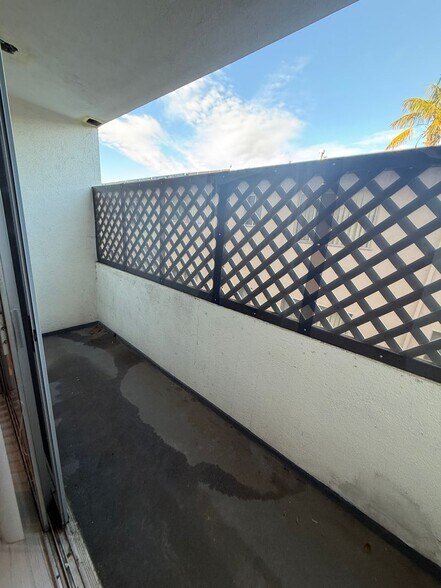 Building Photo - Welcome to 404 San Vicente — Prime Santa Monica Living!