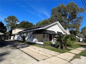 Building Photo - 211 Hazel St