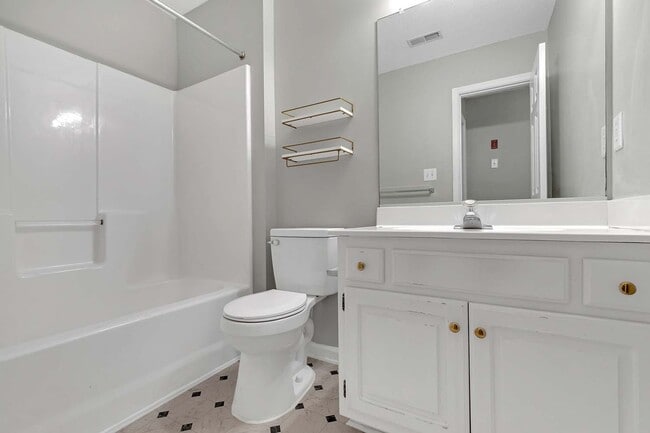 Building Photo - 308 Charleston Way