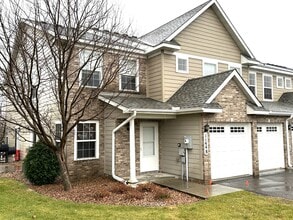 Building Photo - 11448 Town Center Dr