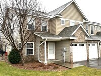 Building Photo - 11448 Town Center Dr