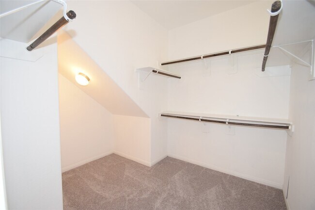 Building Photo - 24706 Pavarotti Pl