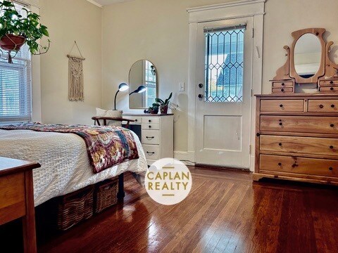 Building Photo - 25 W Rock Ave