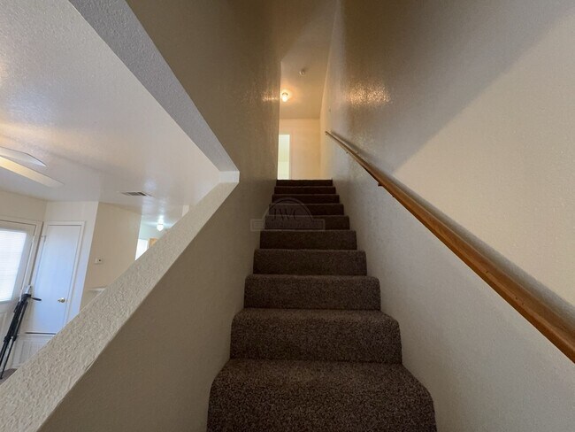 Building Photo - 4500 Deek Dr
